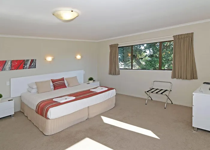 Airport Harbour Motel