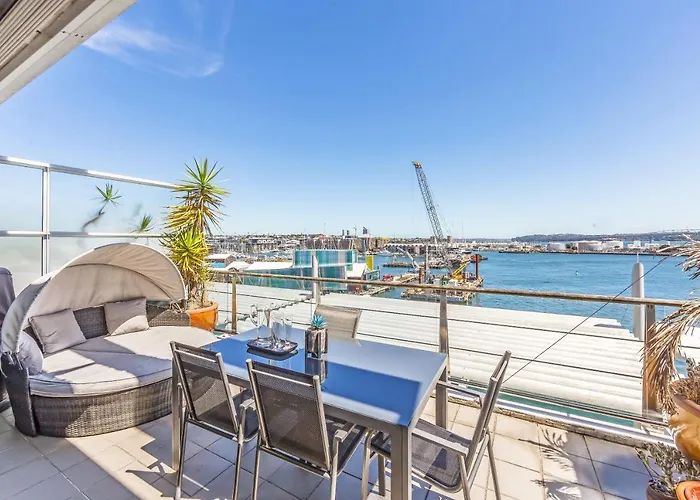 3 Bedroom Penthouse With Fabulous Views