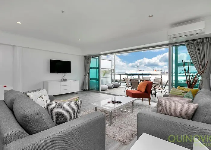 Qv Absolute Waterfront With Carpark
