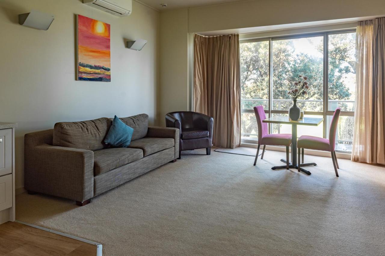 Hotel Ocean Breeze Auckland