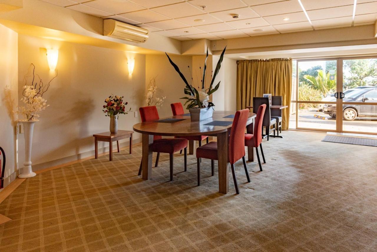 Hotel Ocean Breeze 3*
