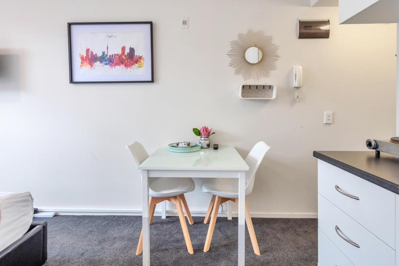 Cosy At The Cambridge With Wi-fi And Netflix Apartment Auckland
