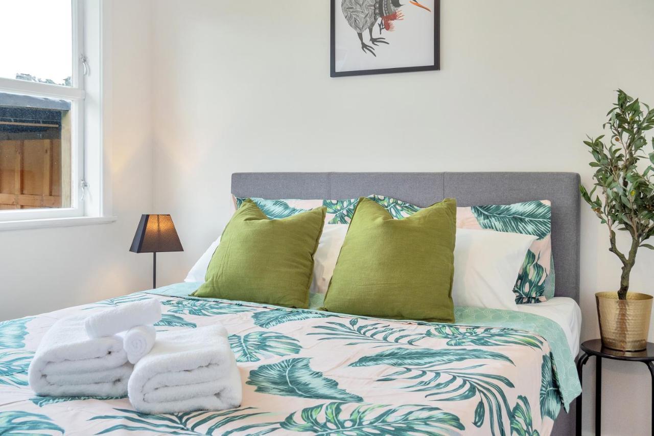 Holiday home Spacious 3br Nr Middlemore & Airport W Free Netflix Auckland