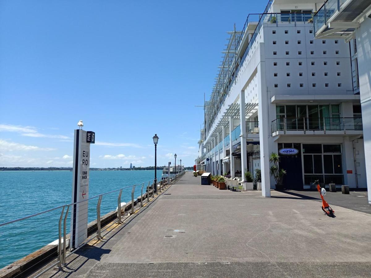 Apartment Princes Wharf Grace