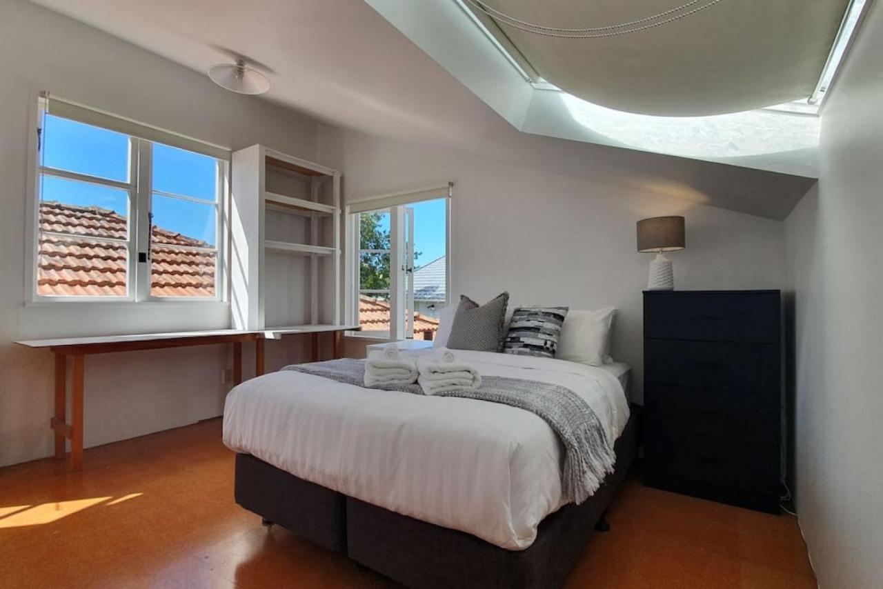 Holiday home Bright And Modern Oasis In Kingsland