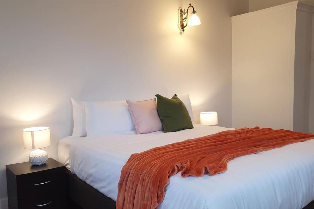 Bright And Modern Oasis In Kingsland * Auckland
