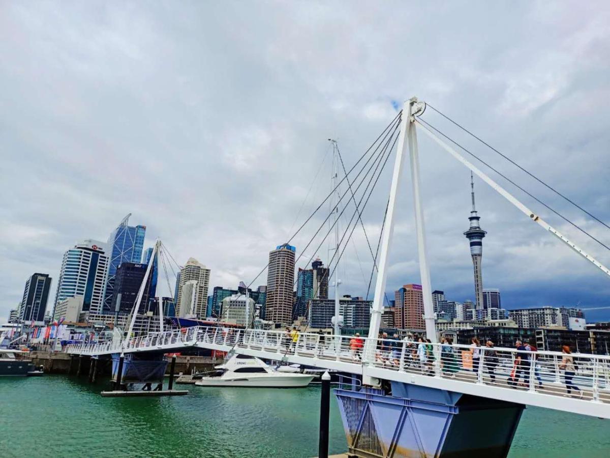 Princes Wharf Grace Apartment *