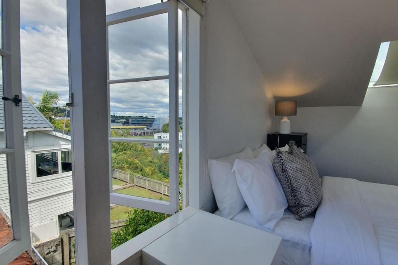 Holiday home Bright And Modern Oasis In Kingsland Auckland