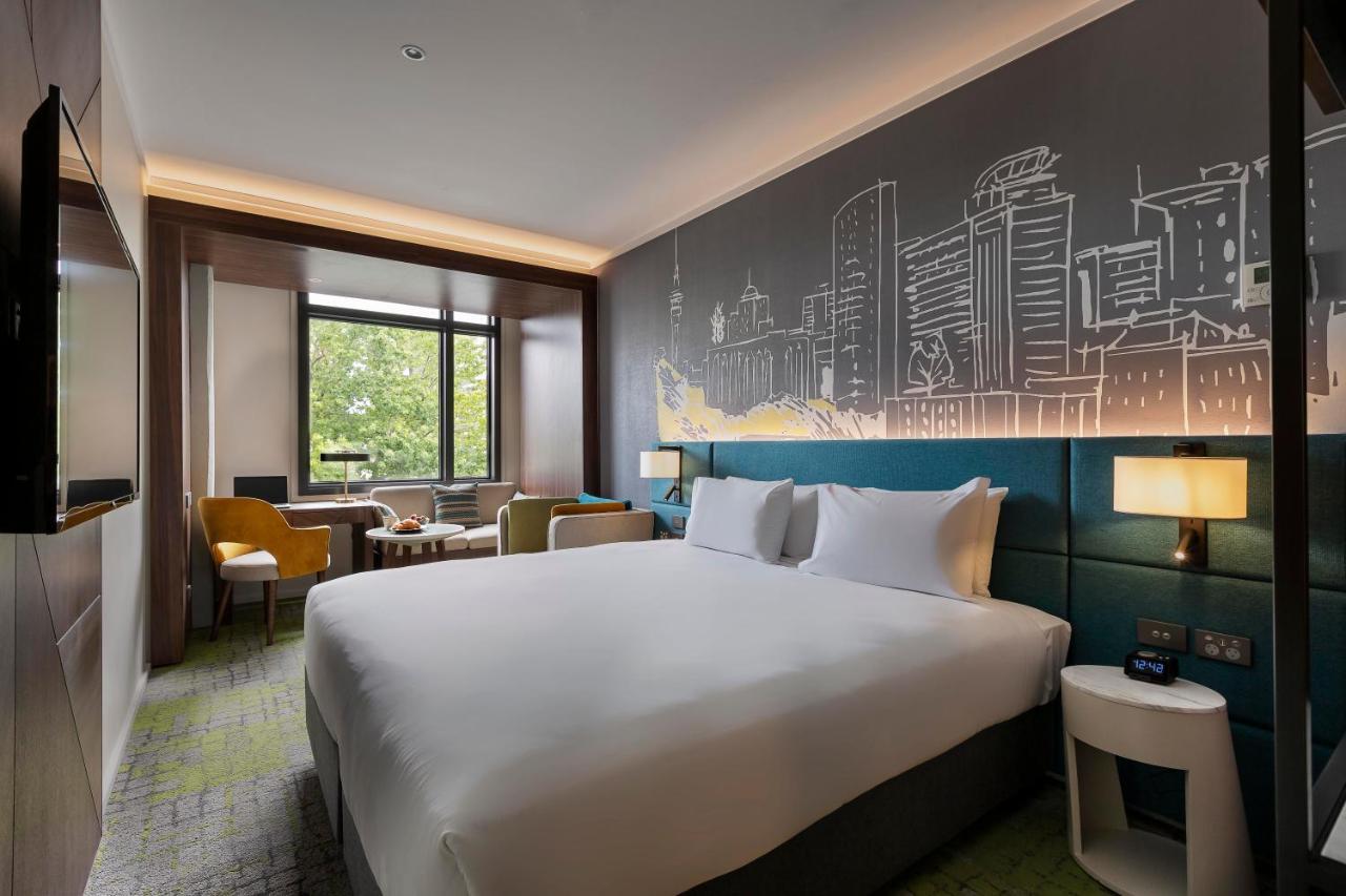 Mercure Queen Street Hotel 4*