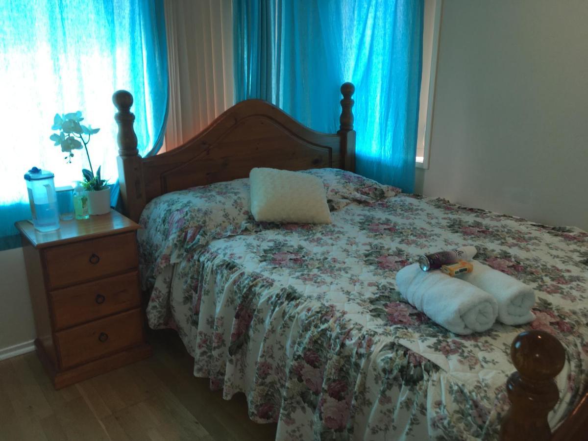 Nest In West Bed & Breakfast *