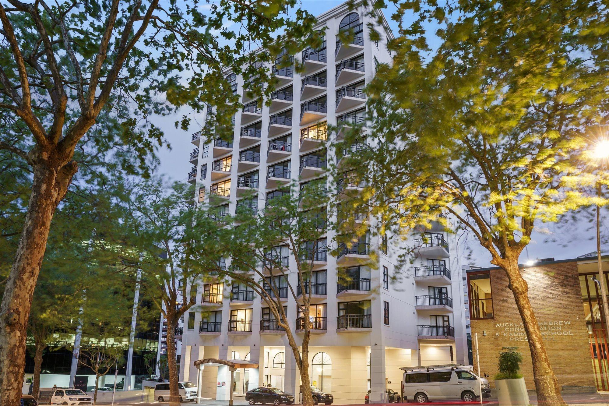 Parkside & Auckland