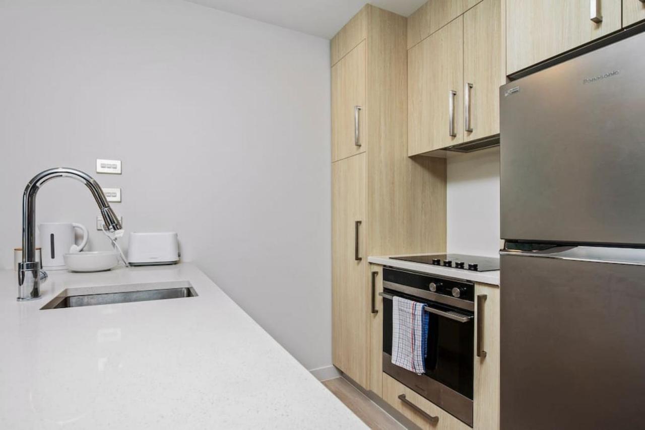 Super To Skytower - Fast Wifi - Netflix Apartment *