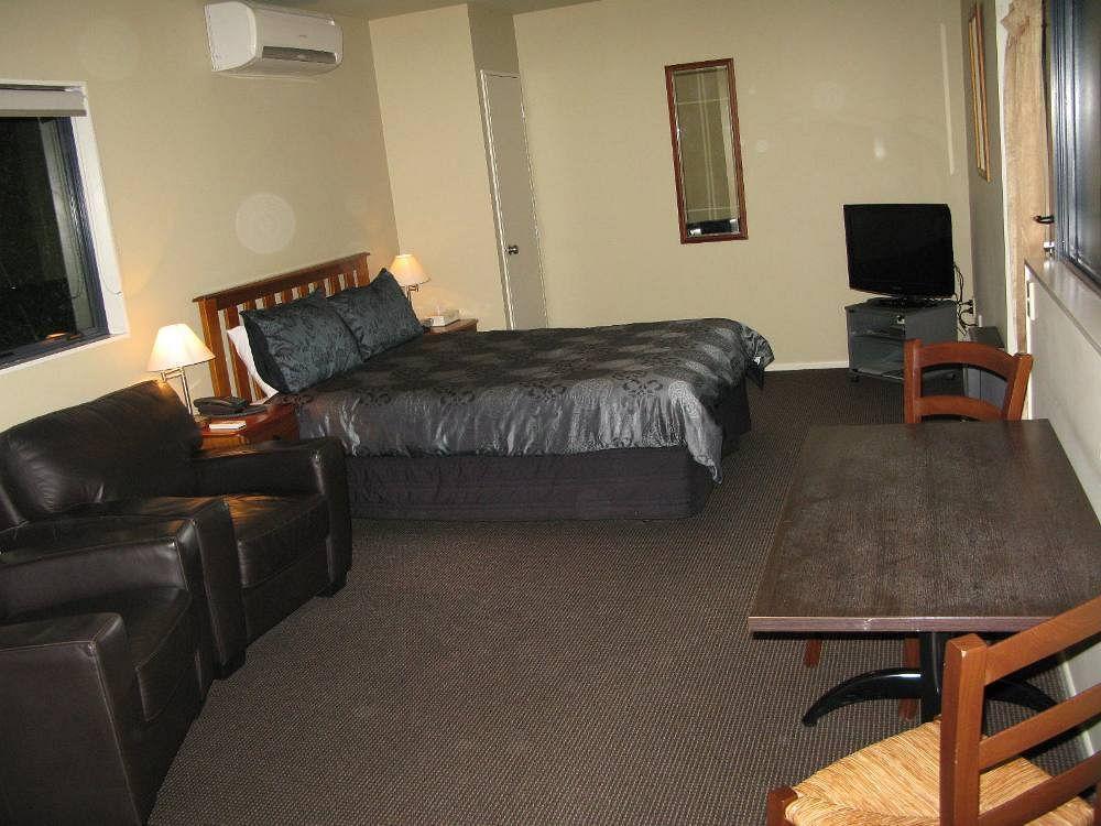 Motel Oaktree 4*
