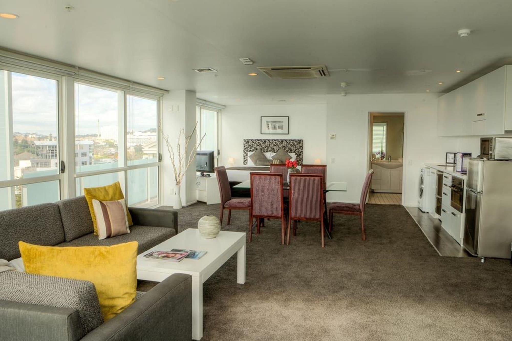 The Quadrant & Auckland