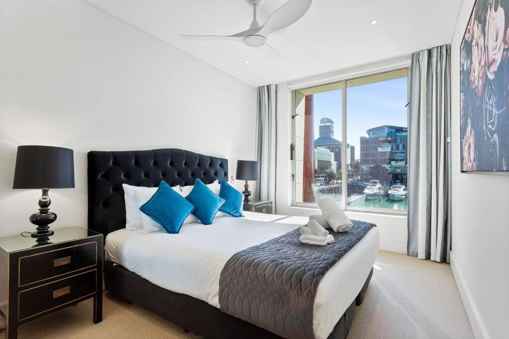 Gorgeous 2 Bedroom - Wynyard Quarter! Free Parking *