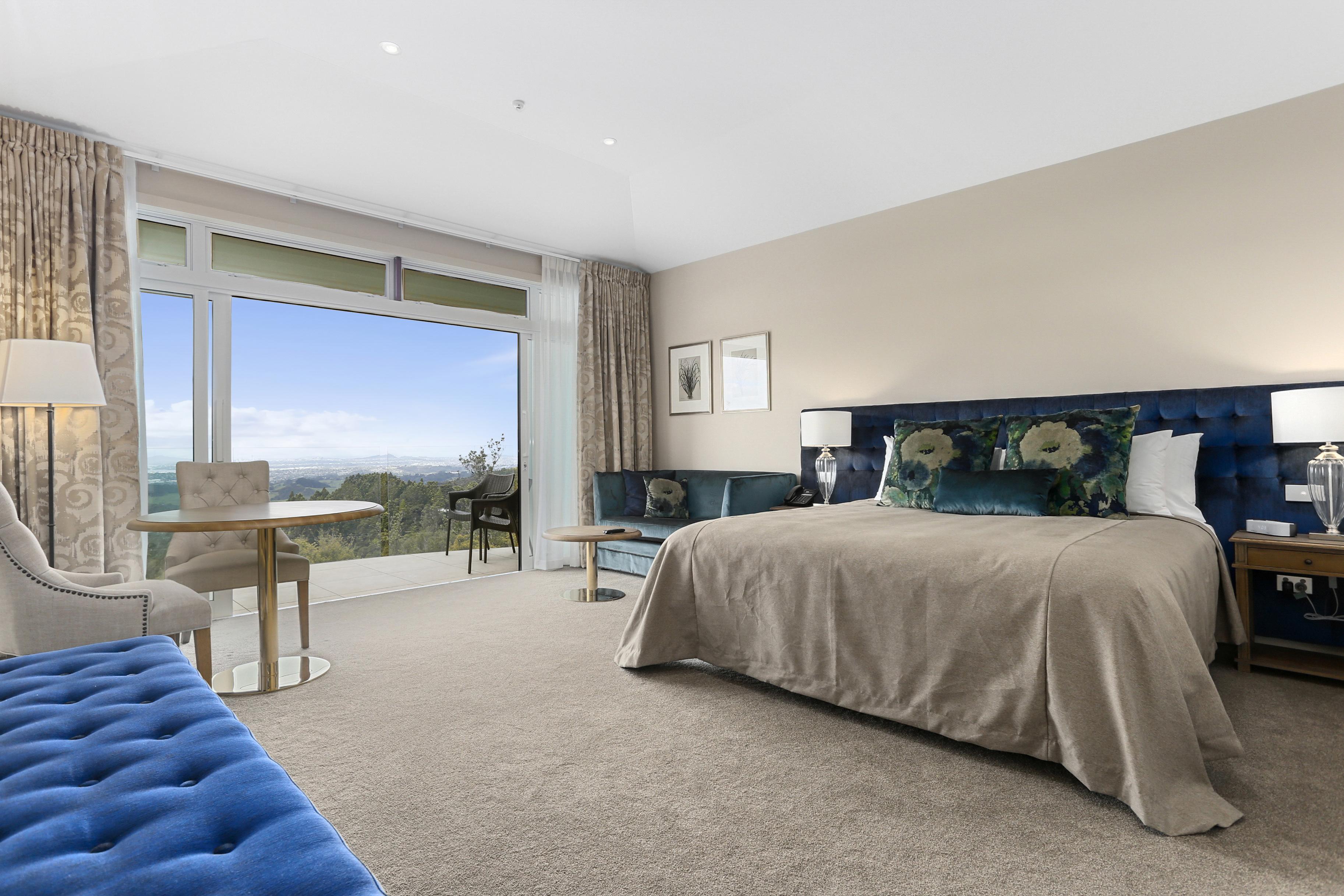 Waitakere & Spa Hotel