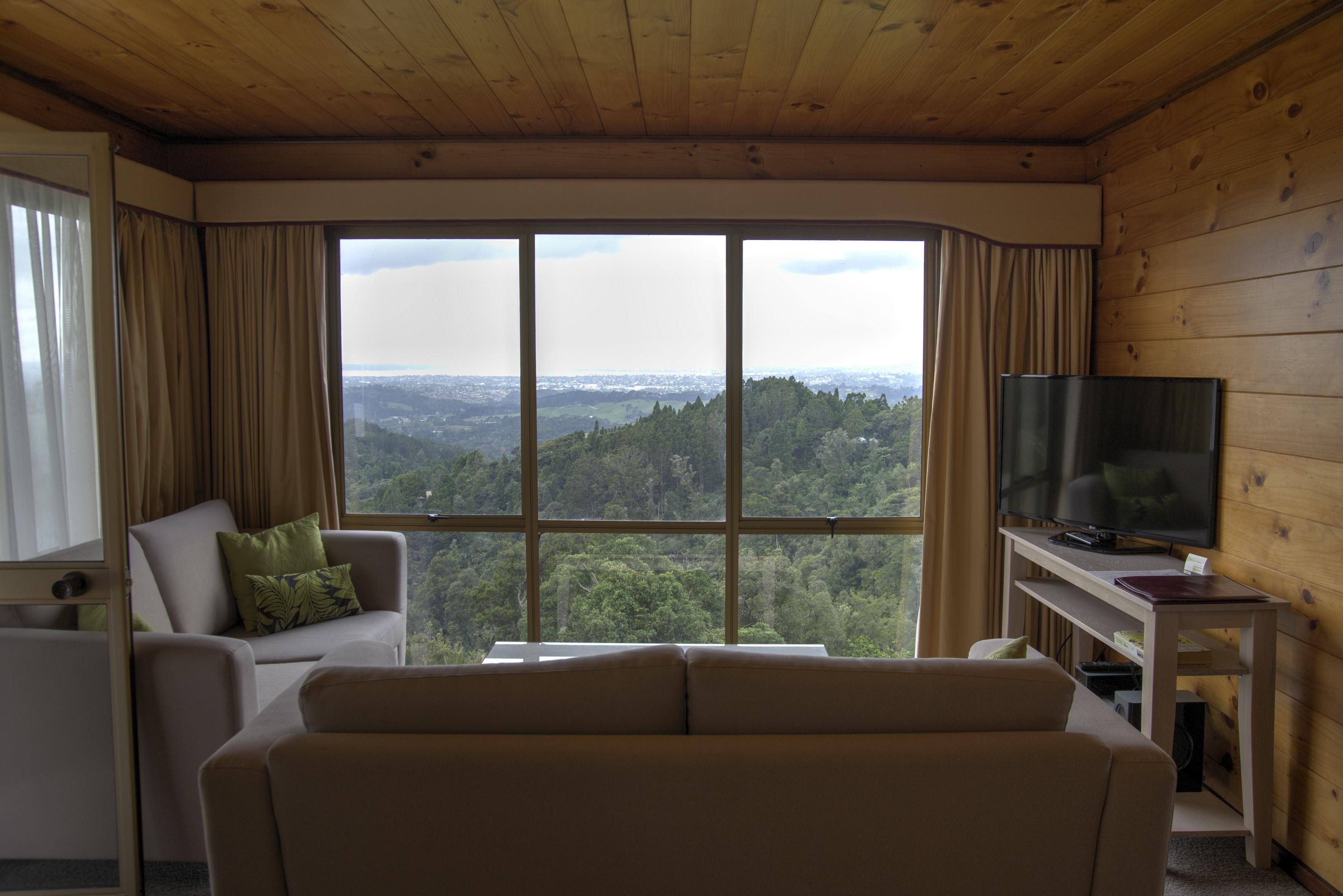 Waitakere & Spa Hotel