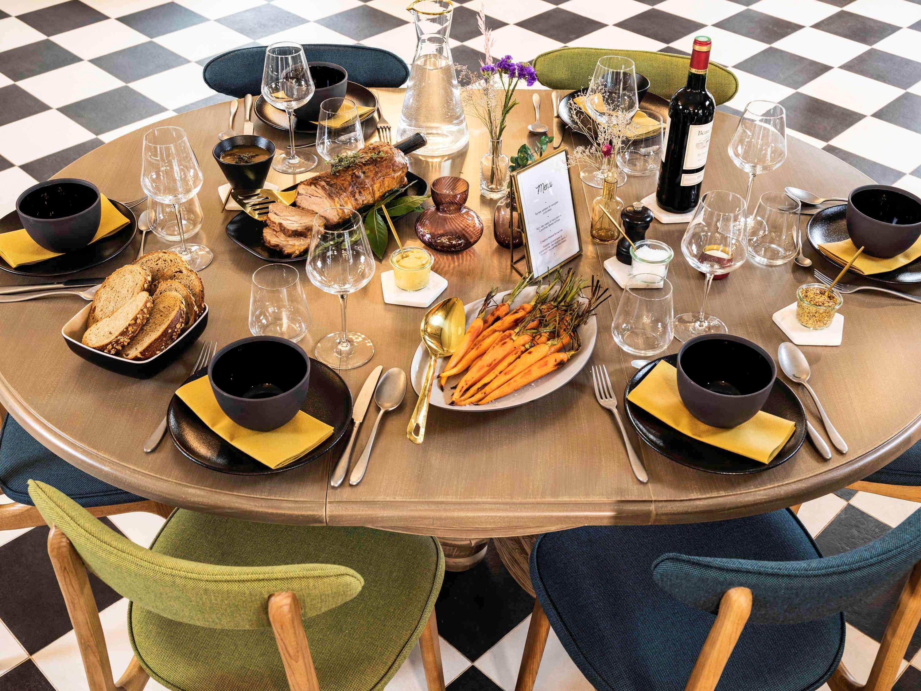 Mercure Queen Street Hotel 4*