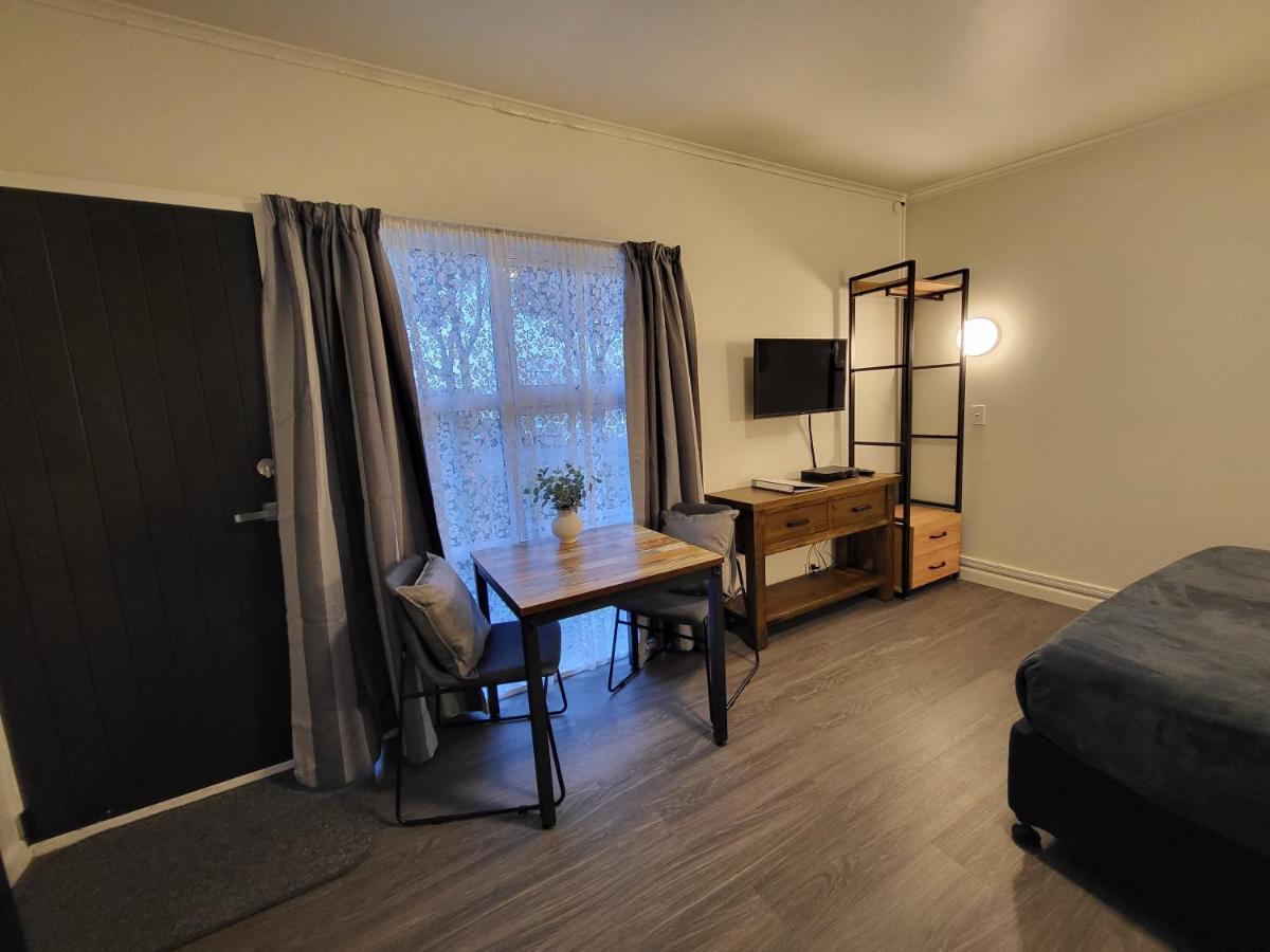 Rockfield Motel 2*