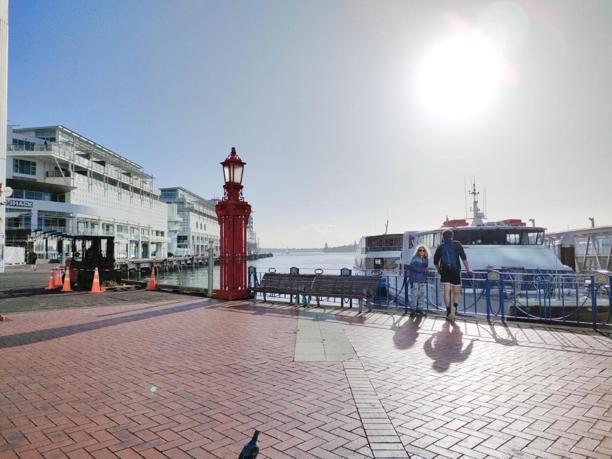 Apartment Princes Wharf Grace *