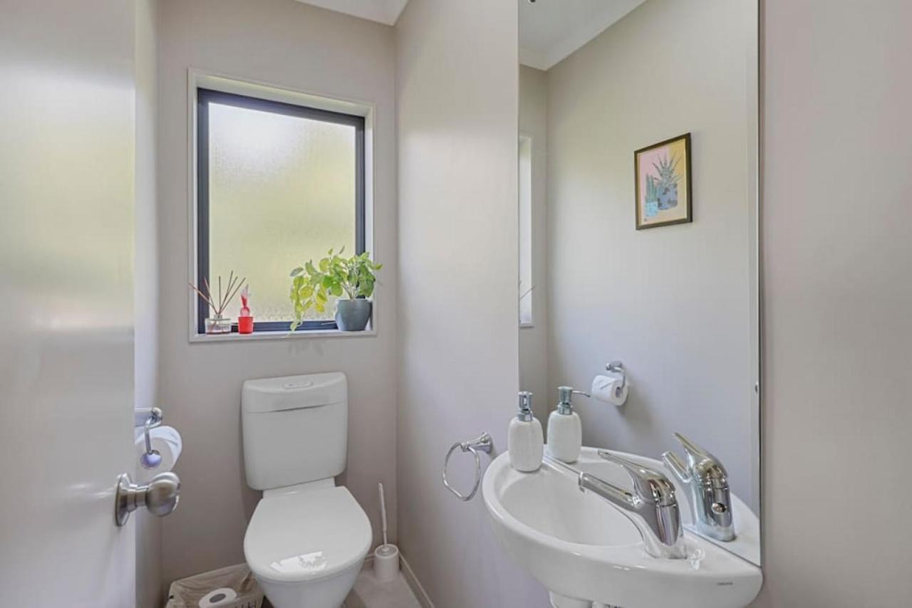 Spacious Family - Fenced Garden - Netflix Holiday home *