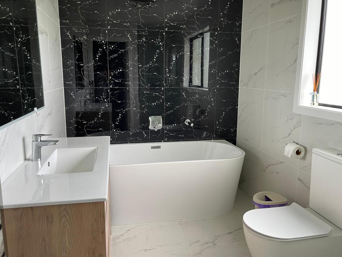 Flat Bush Private Ensuite Bed & Breakfast Auckland