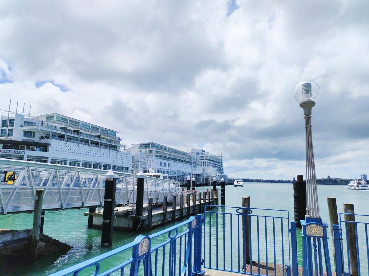 Princes Wharf Grace