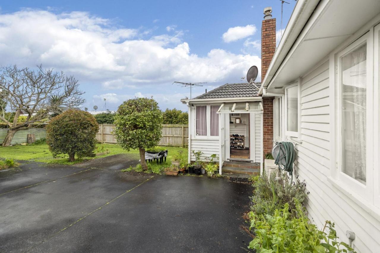Entire House In Mt Wellington, Auckland