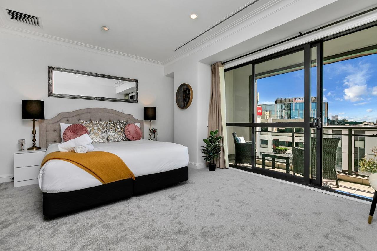 Your Family Getaway - Rooftop & Pool! Apartment Auckland