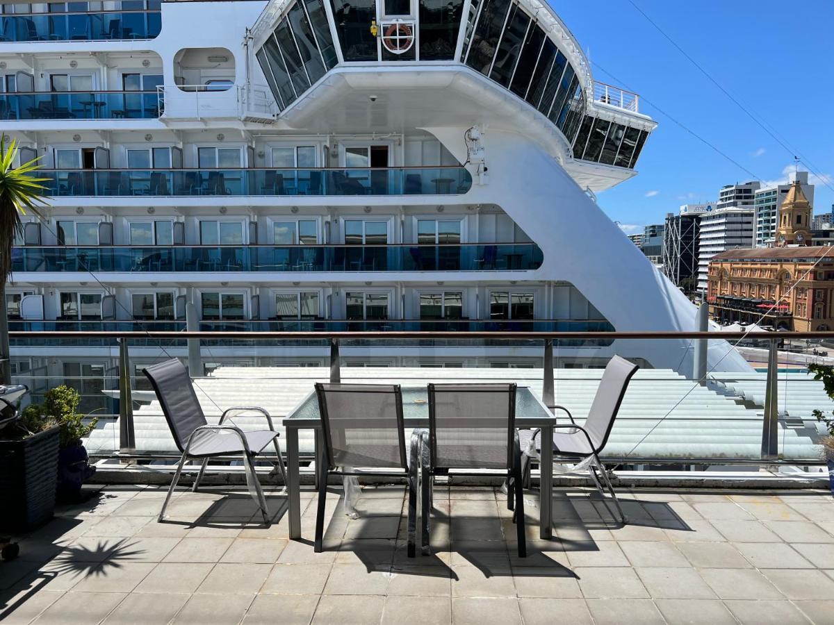Waterfront Seaview - Same Building Block As Hilton Apartment Auckland