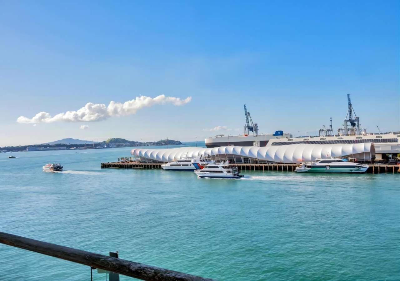 Waterfront Seaview - Same Building Block As Hilton *