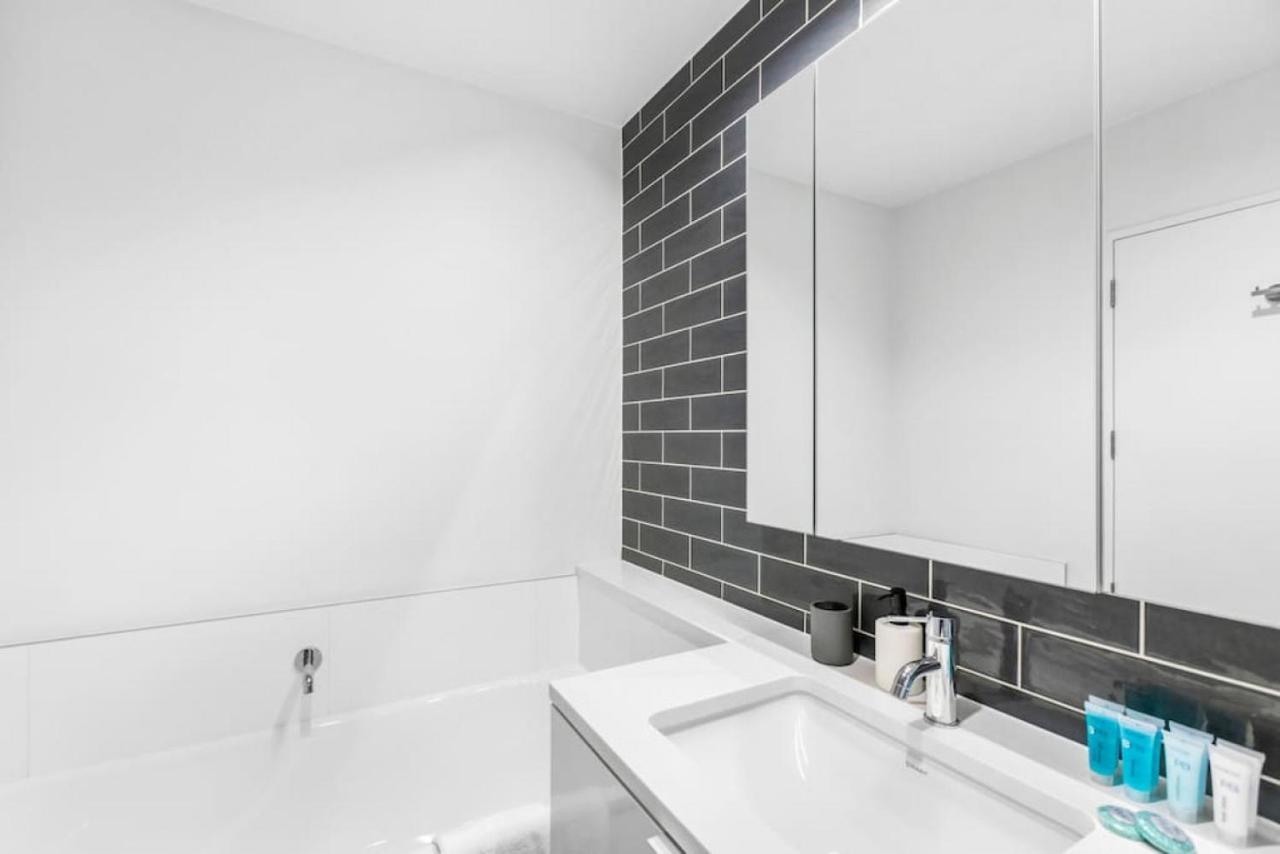 Holiday home Hobsonville Point Enchanter With Parking And Wi-fi