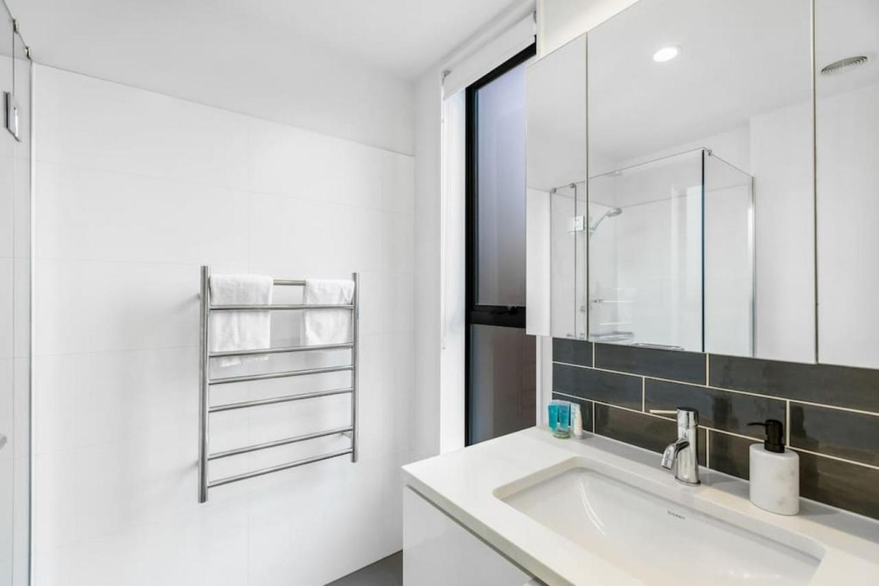 Holiday home Hobsonville Point Enchanter With Parking And Wi-fi *
