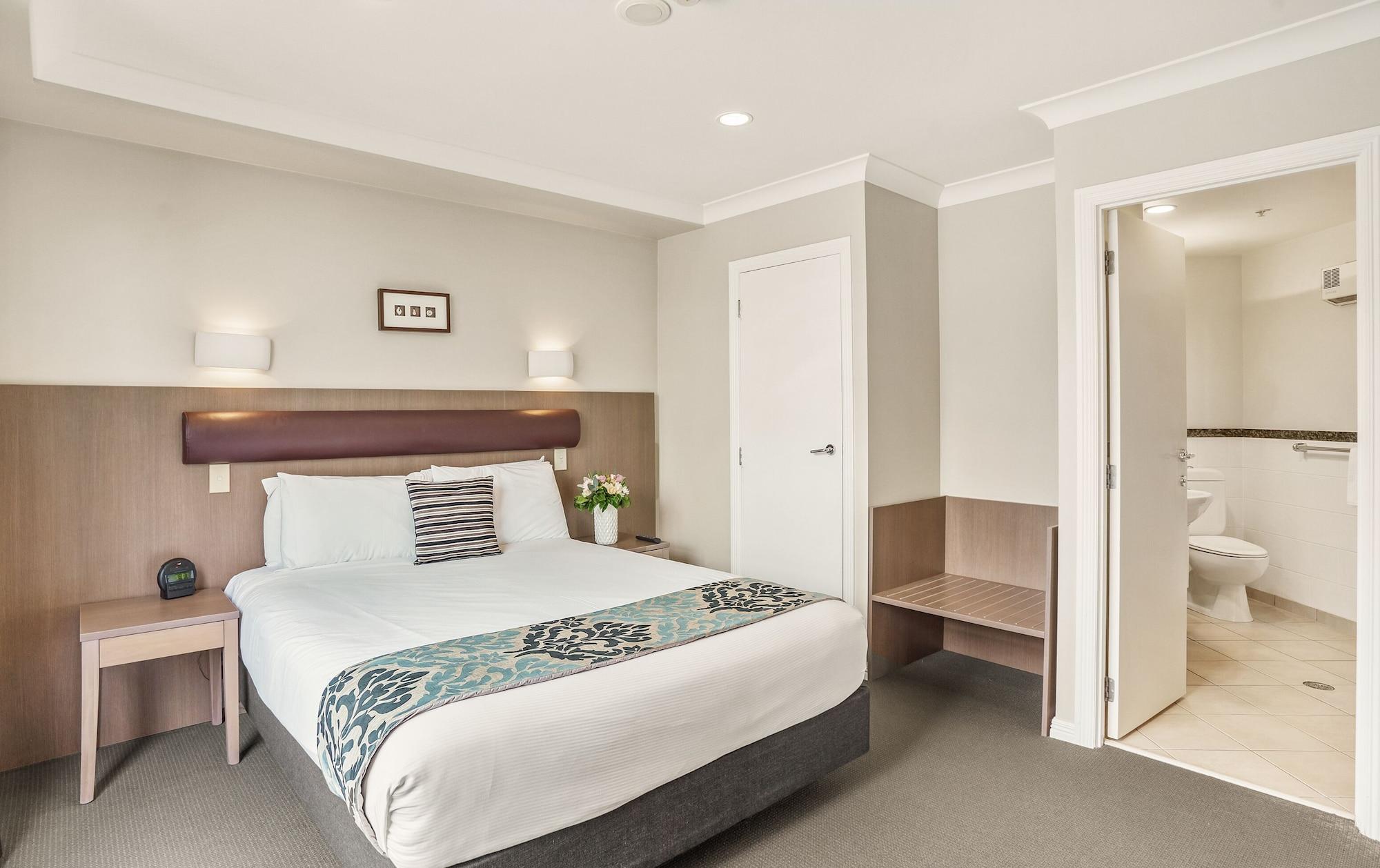 Parkside & Auckland