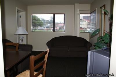 Oaktree 4*