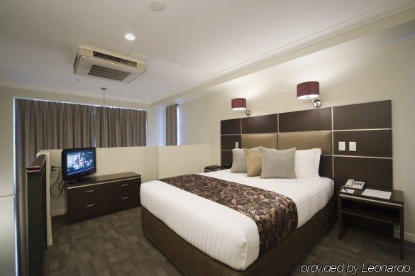 Parkside & Hotel
