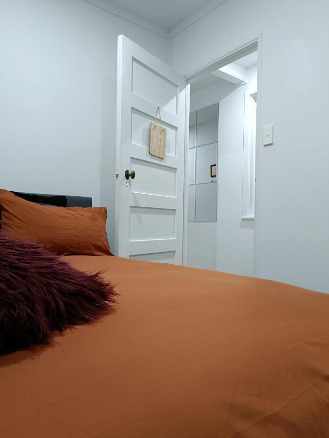 Bright & Comfy In Newly Renovated With Parking * Auckland
