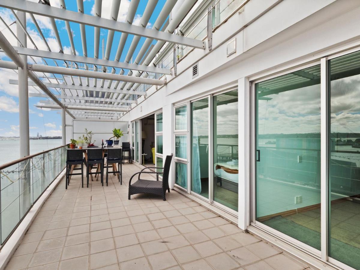 Waterfront Highview - Princes Wharf Apartment