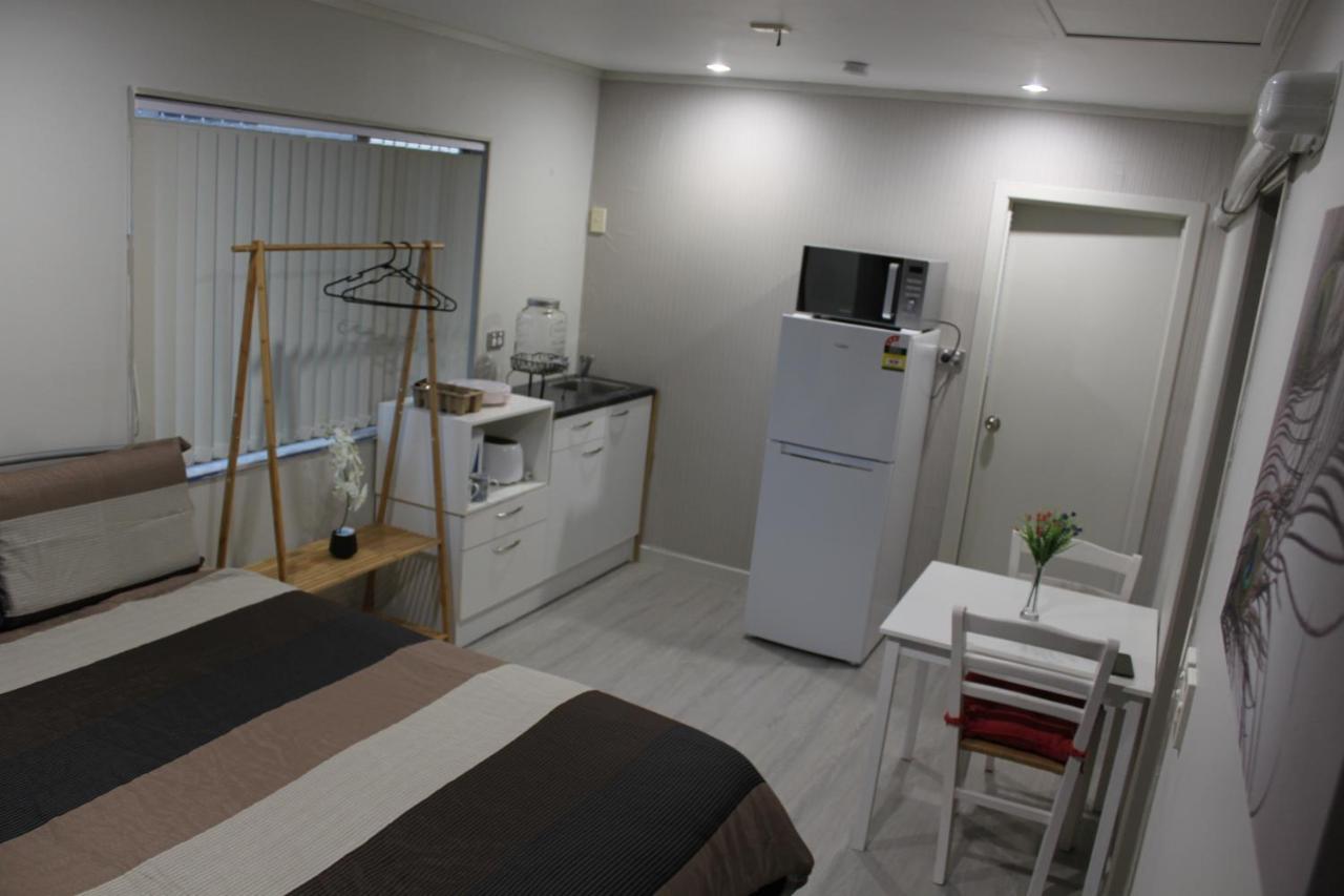 Private With Self Check-in, Ensuite, Wifi & Kitchenette