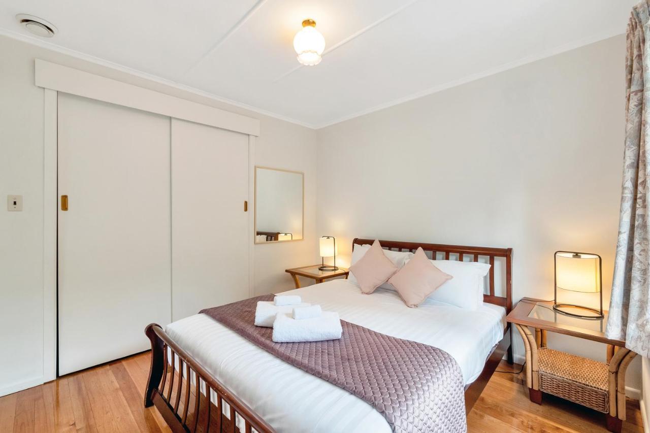 3 Bedroom In Onehunga W Parking - Wifi - Netflix Bed & Breakfast