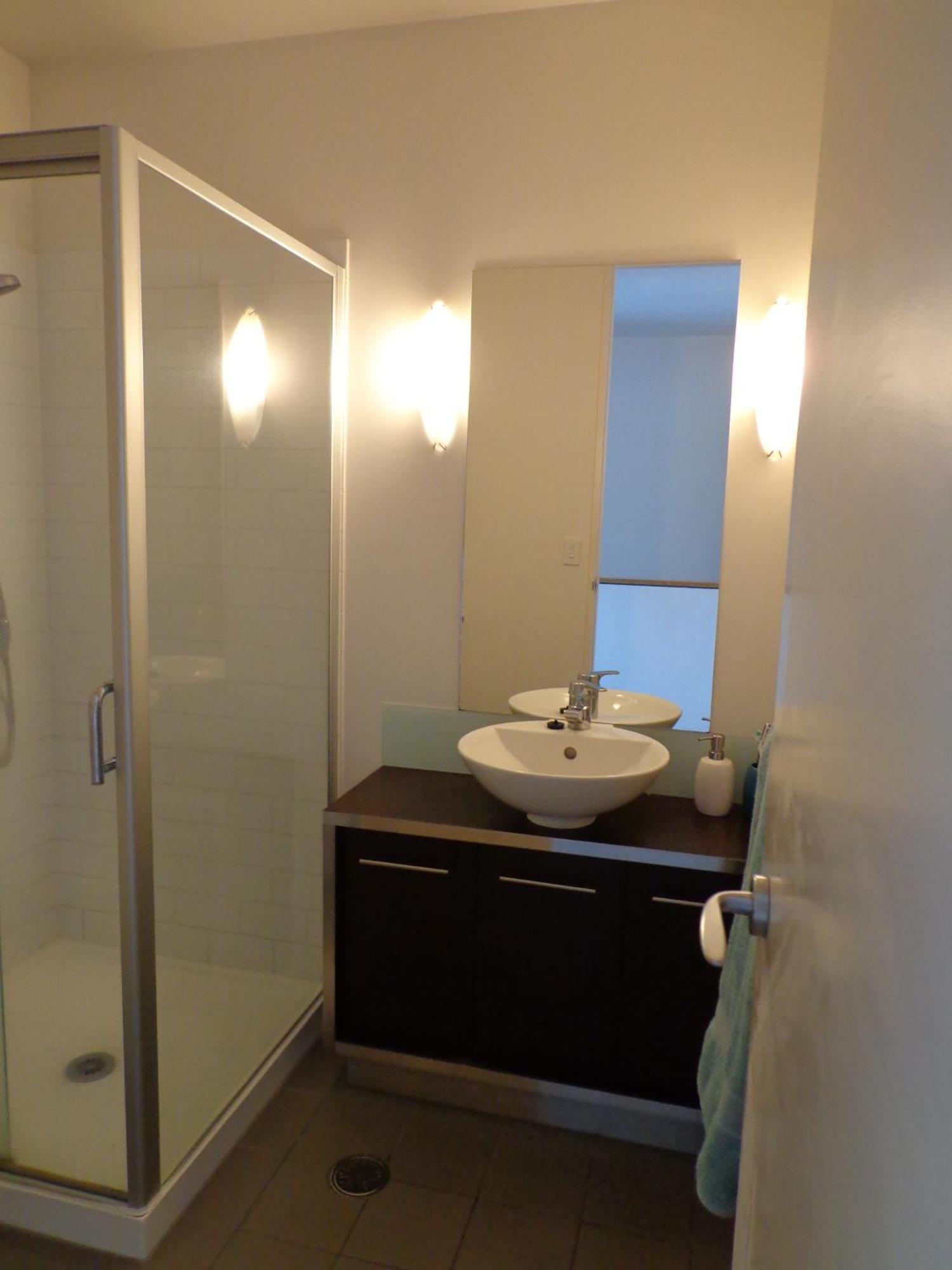 Apartment Downtown Townhouse Special *