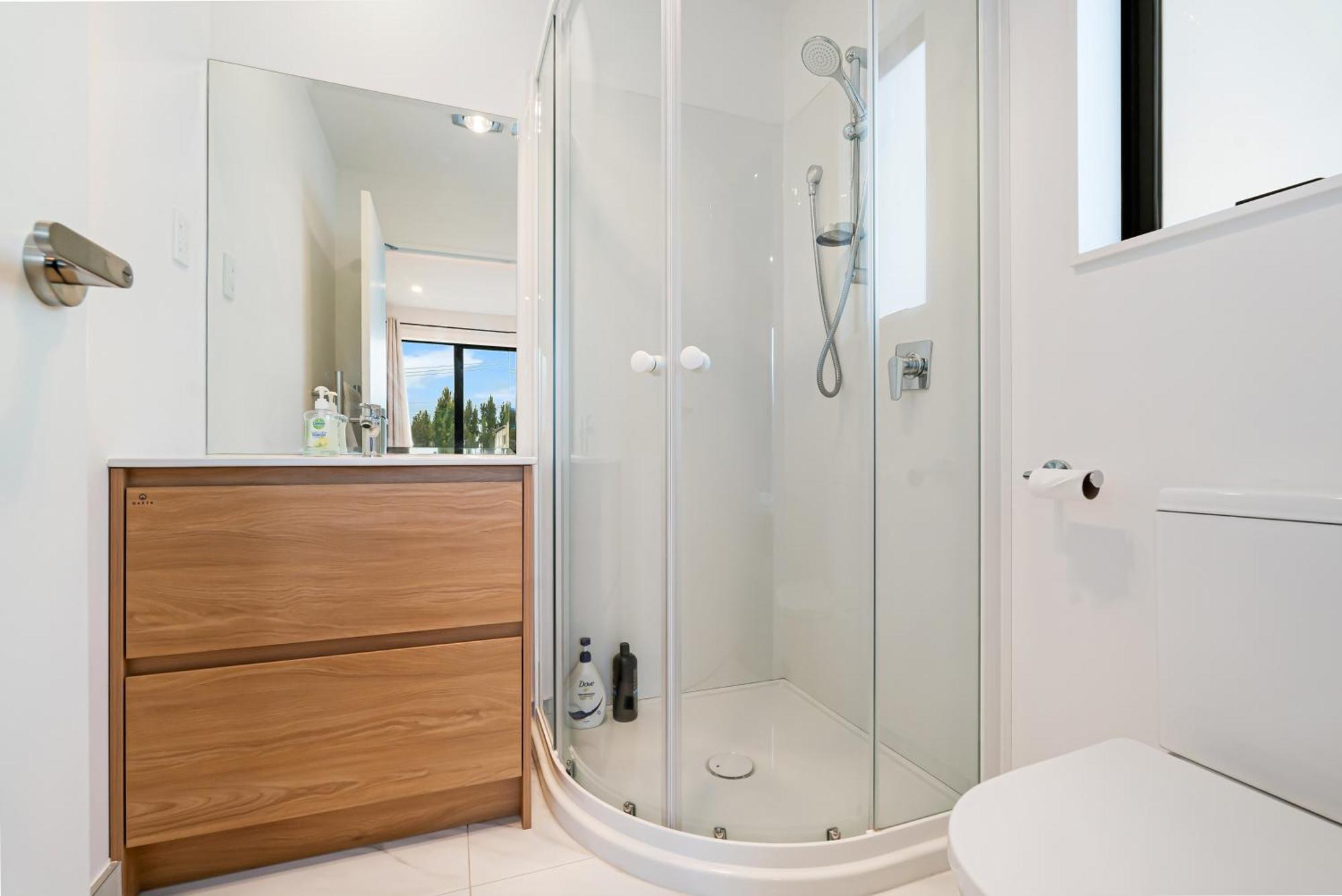 Cozy Brand New Townhouse 2 *