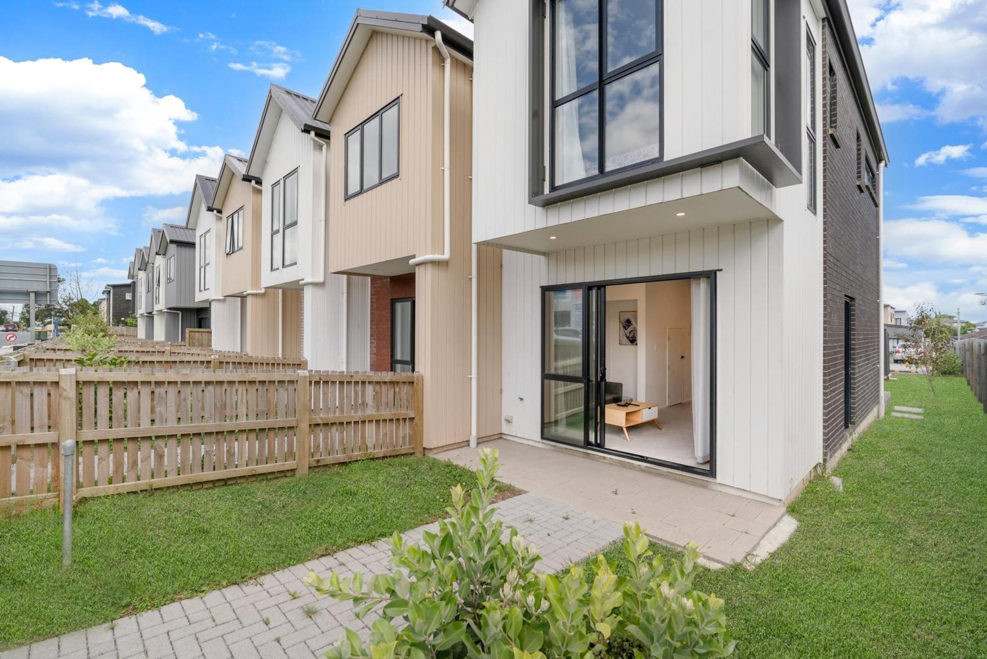 Cozy Brand New Townhouse 10