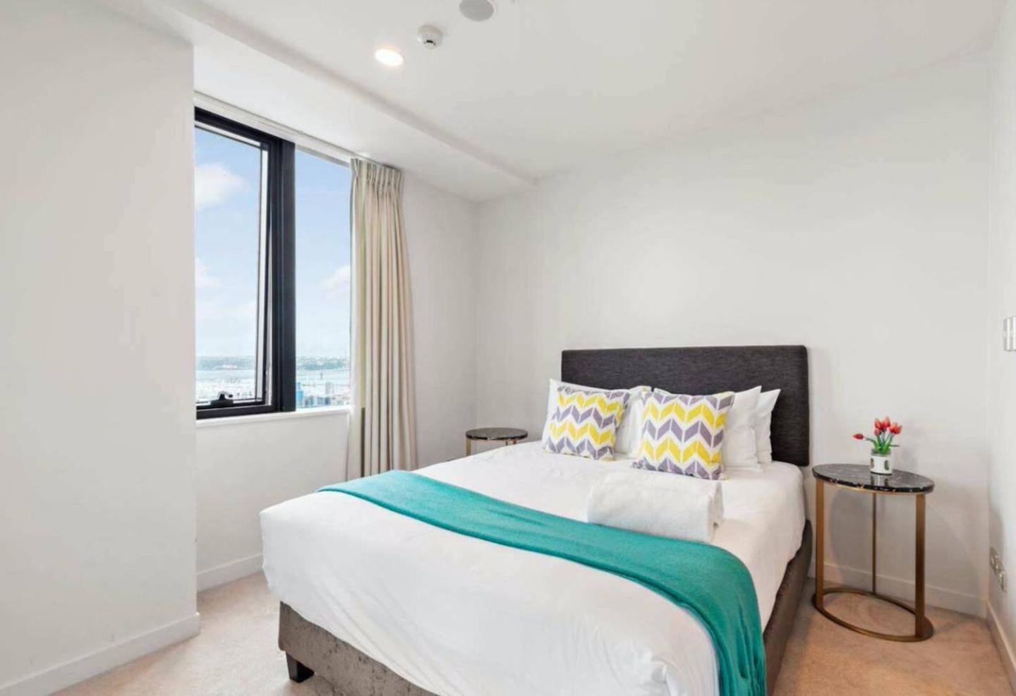 Apartment Skytower View And Seaview 2 Bedroom Auckland