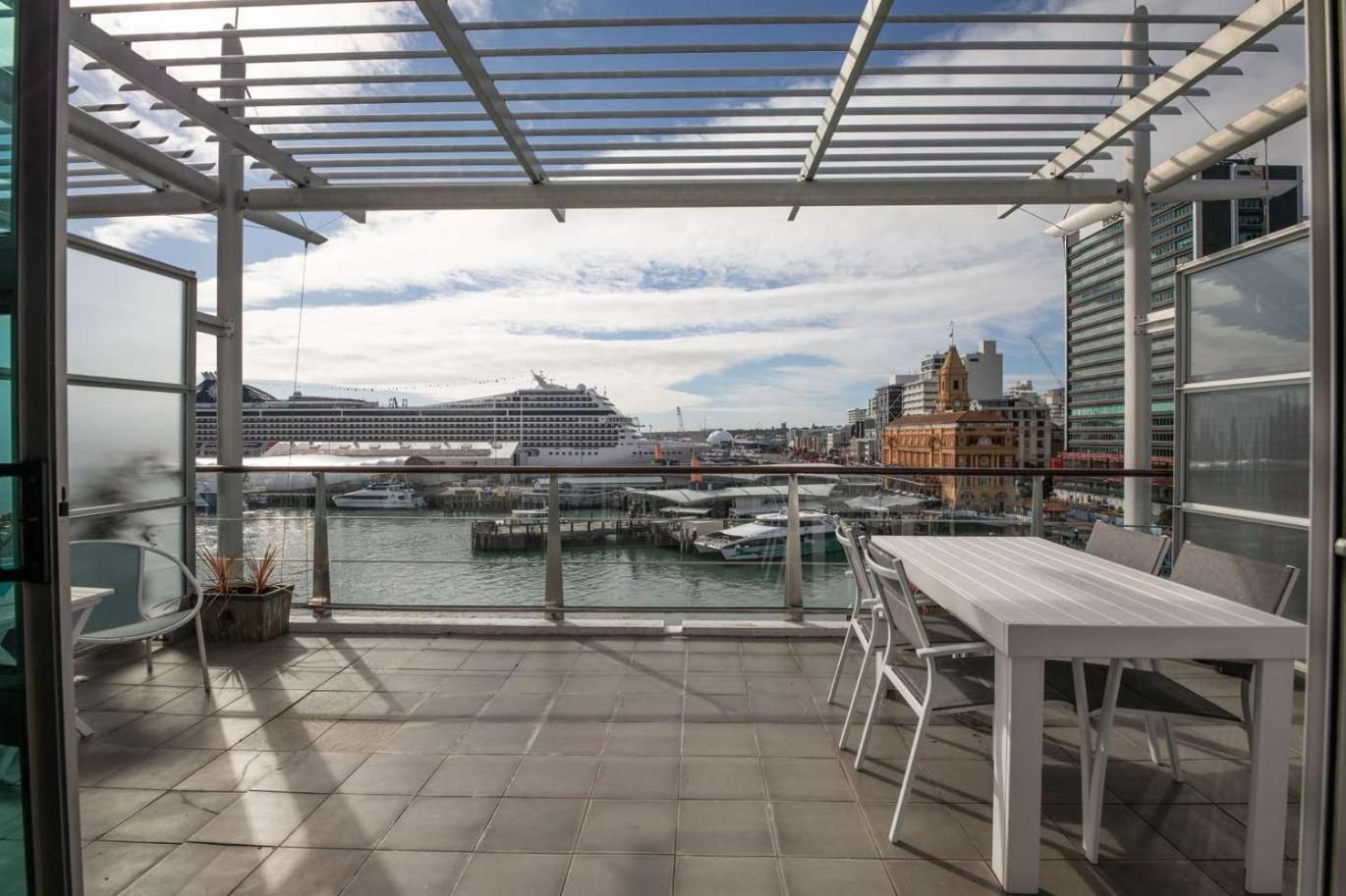 Apartment Waterfront Seaview - Same Building Block As Hilton Auckland