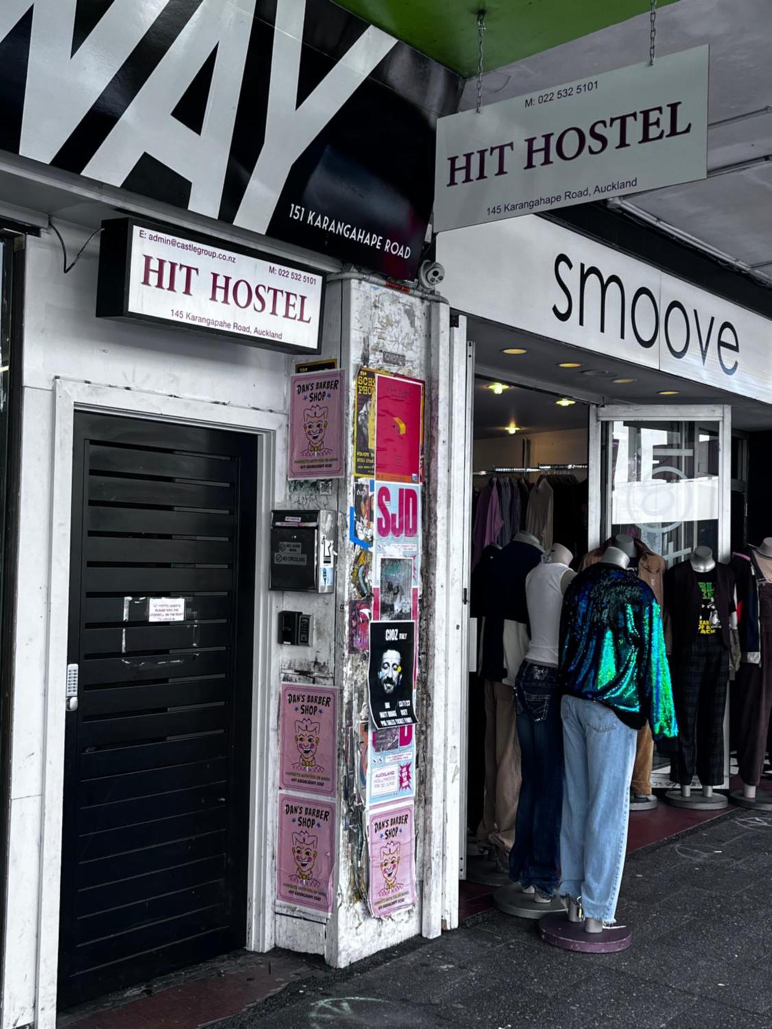 Hit Hostel *