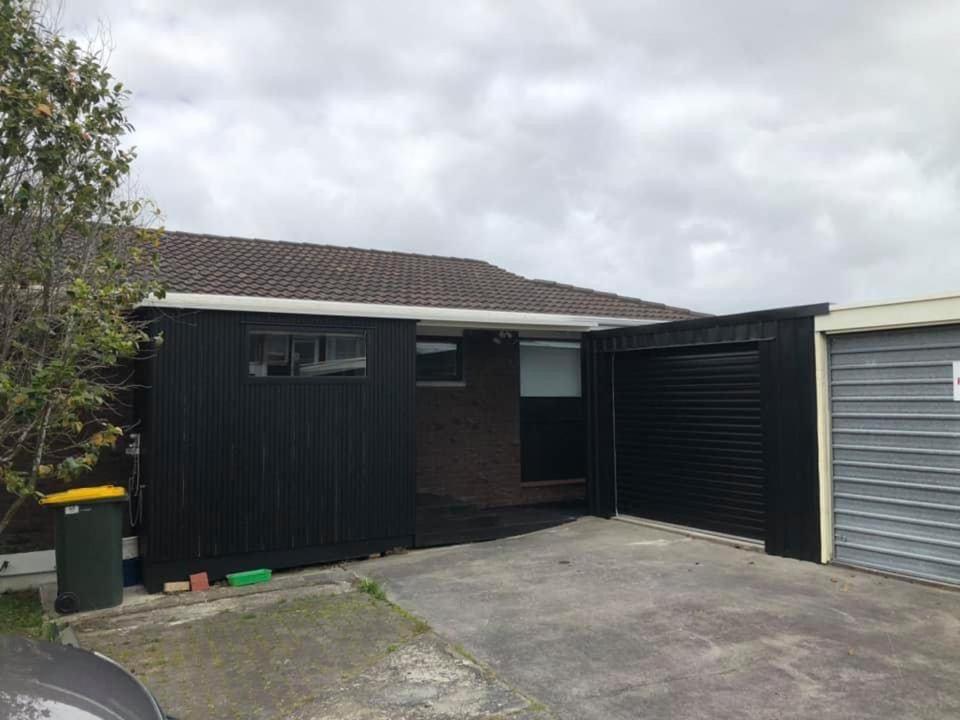 New Lynn Dream * Auckland