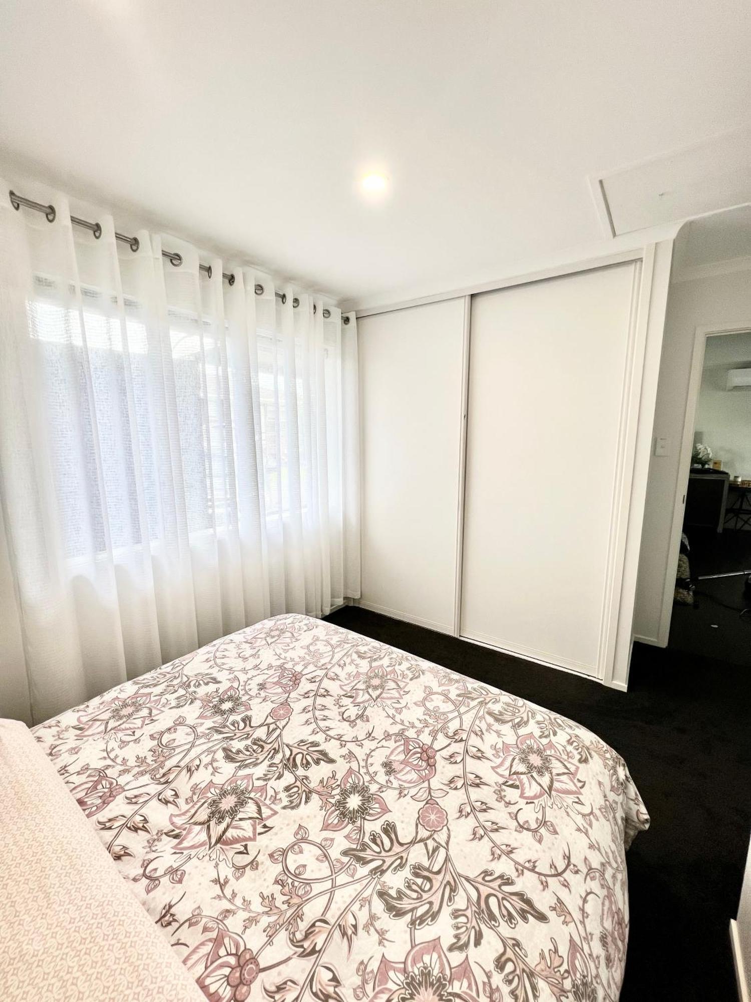 Guest house New Lynn Dream *