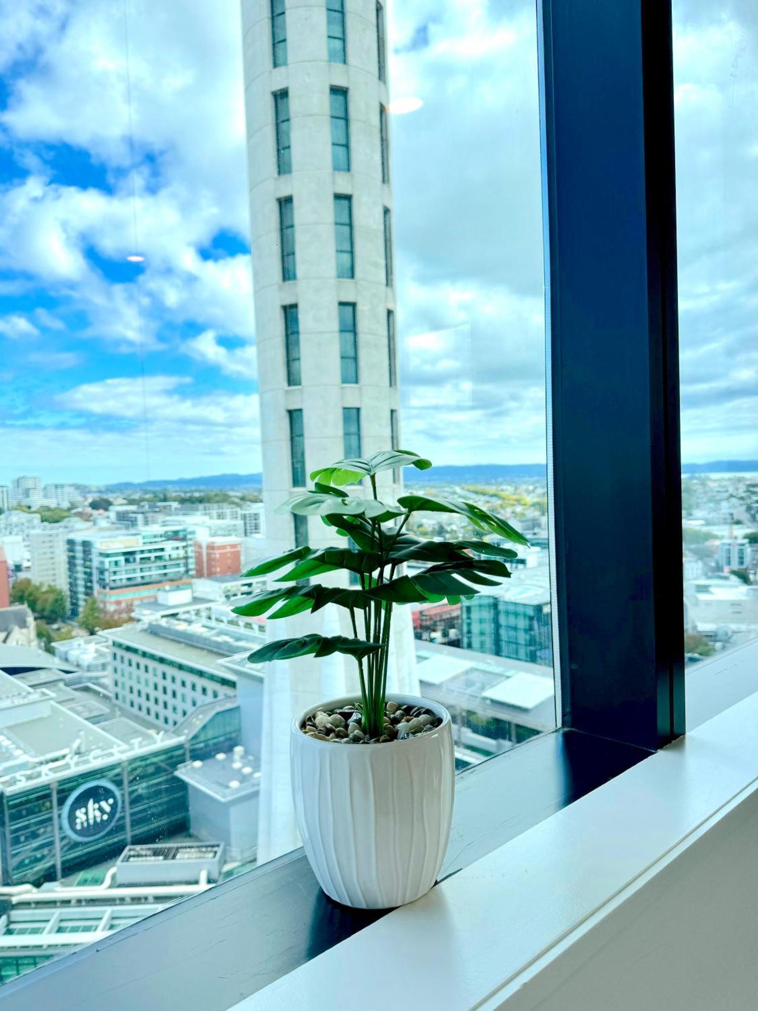 Skytower View And Seaview 2 Bedroom Apartment *