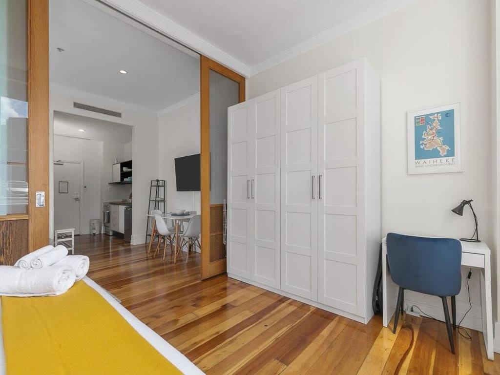 Spacious One Bedroom With Pool And Gym! Auckland
